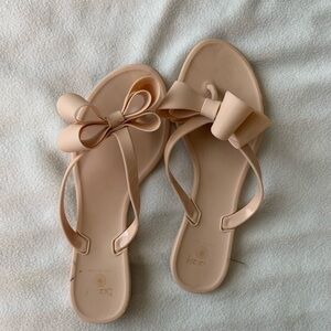 Dizzy | flip flops